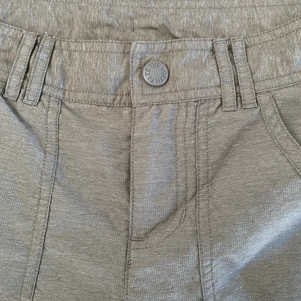 North Face Heather Brown Adjustable Hem Nylon Blend Shorts 4 - Picture 9 of 16